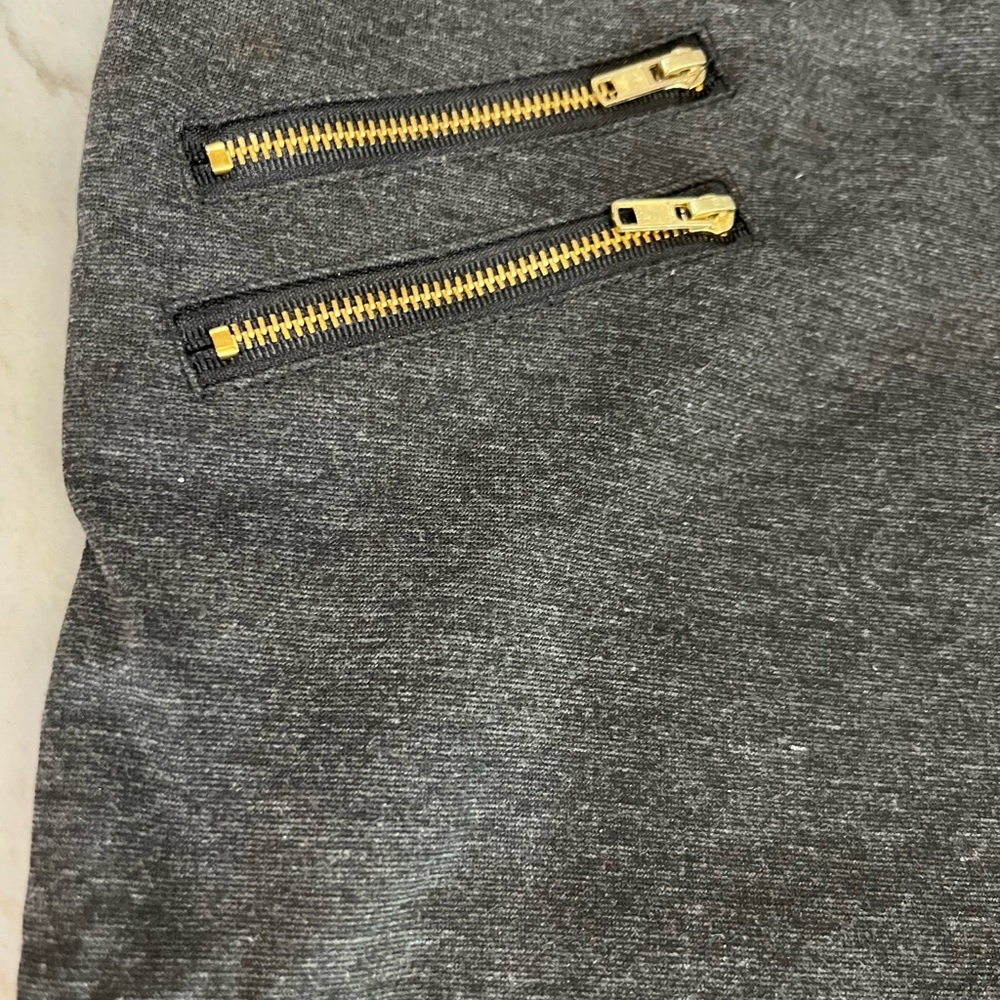 Connection 18 zipper legging! - Picture 4 of 9